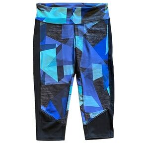 Champion Geometric Color Block Print Capri Leggings | Black/Blue | L